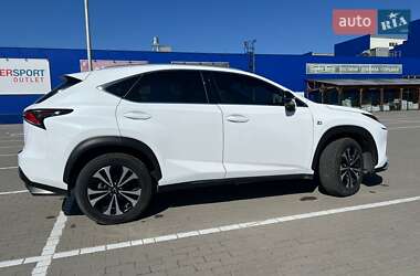Внедорожник / Кроссовер Lexus NX 2018 в 