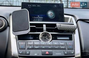 Внедорожник / Кроссовер Lexus NX 2015 в 