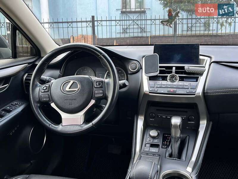 Внедорожник / Кроссовер Lexus NX 2015 в Киеве фото 27 Внедорожник / Кроссовер Lexus NX 2015 в Киеве