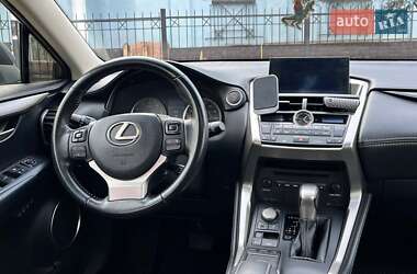 Внедорожник / Кроссовер Lexus NX 2015 в 
