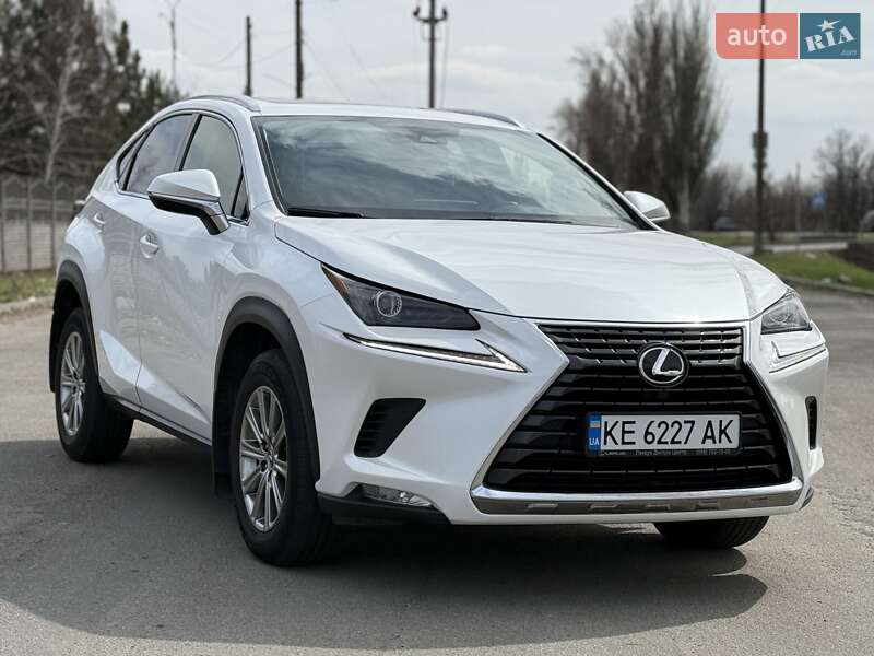 Lexus NX 2019