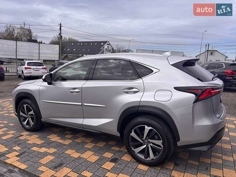 Внедорожник / Кроссовер Lexus NX 2018 в Львове