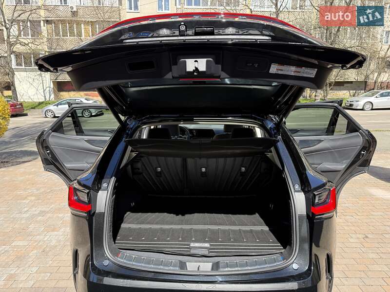 Внедорожник / Кроссовер Lexus NX 2022 в Киеве