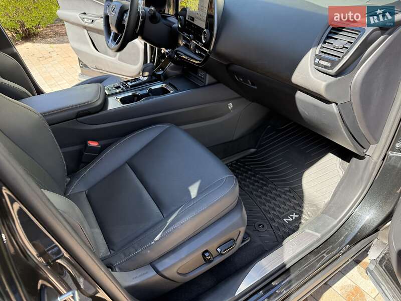 Внедорожник / Кроссовер Lexus NX 2022 в Киеве