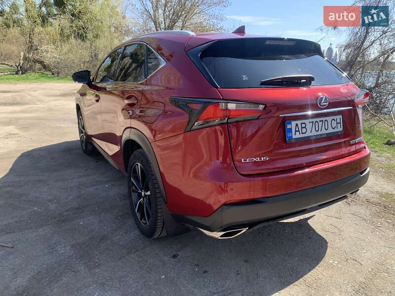 Внедорожник / Кроссовер Lexus NX 2016 в Виннице