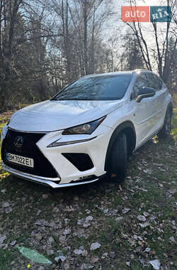 Внедорожник / Кроссовер Lexus NX 2018 в 