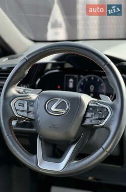 Внедорожник / Кроссовер Lexus NX 2023 в 