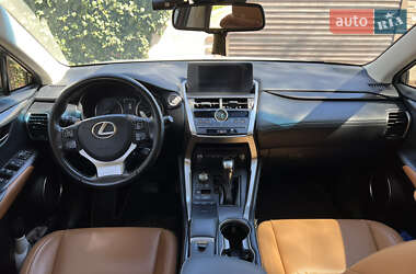 Внедорожник / Кроссовер Lexus NX 2018 в 