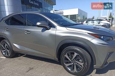 Внедорожник / Кроссовер Lexus NX 2021 в 