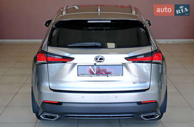 Внедорожник / Кроссовер Lexus NX 2018 в 
