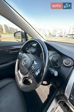 Внедорожник / Кроссовер Lexus NX 2016 в 