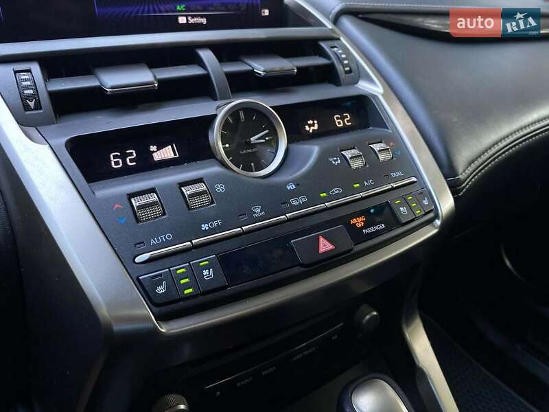 Внедорожник / Кроссовер Lexus NX 2019 в Львове