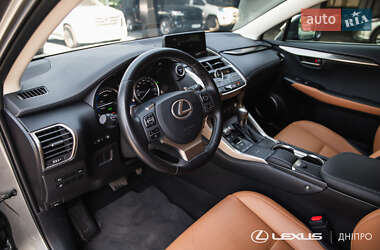 Позашляховик / Кросовер Lexus NX 2020 в 