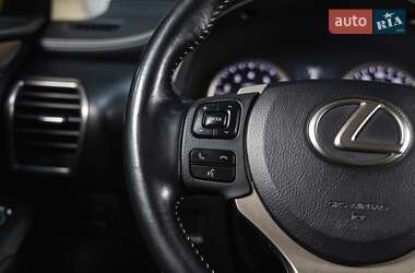 Позашляховик / Кросовер Lexus NX 2016 в 