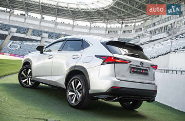 Позашляховик / Кросовер Lexus NX 2018 в 