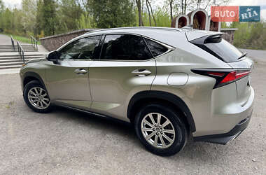 Позашляховик / Кросовер Lexus NX 2018 в 