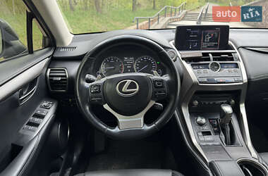 Позашляховик / Кросовер Lexus NX 2018 в 