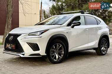 Позашляховик / Кросовер Lexus NX 2021 в 