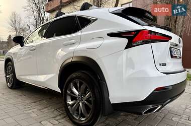 Позашляховик / Кросовер Lexus NX 2021 в 
