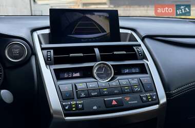 Позашляховик / Кросовер Lexus NX 2016 в 
