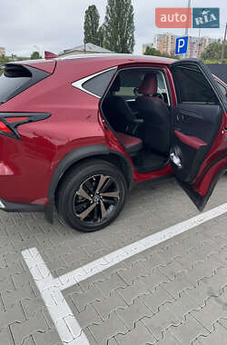 Внедорожник / Кроссовер Lexus NX 2020 в 