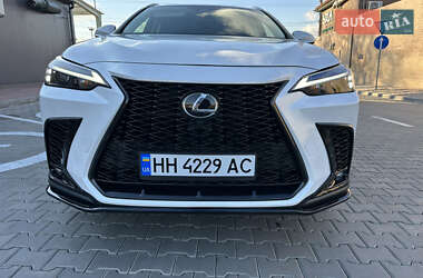 Внедорожник / Кроссовер Lexus NX 2022 в 