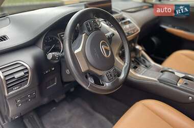 Позашляховик / Кросовер Lexus NX 2017 в 