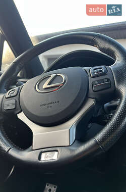 Позашляховик / Кросовер Lexus NX 2016 в 