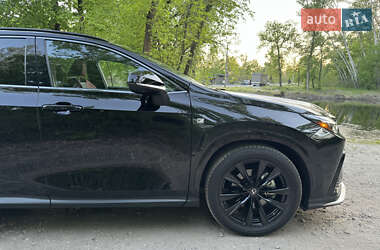 Внедорожник / Кроссовер Lexus NX 2022 в 