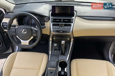 Внедорожник / Кроссовер Lexus NX 2021 в 