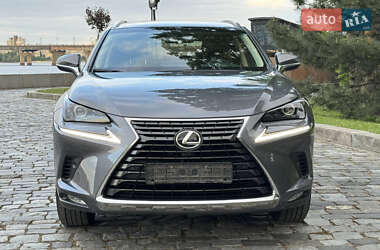 Внедорожник / Кроссовер Lexus NX 2019 в 