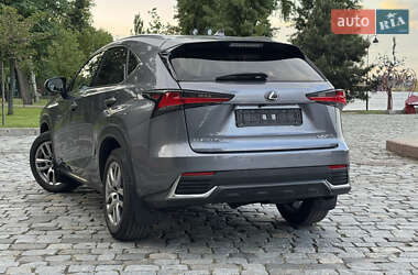 Внедорожник / Кроссовер Lexus NX 2019 в 