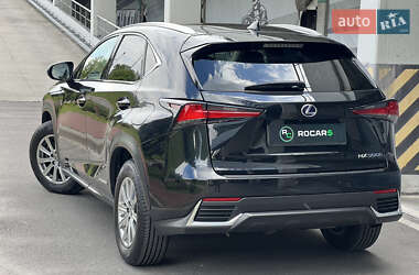 Позашляховик / Кросовер Lexus NX 2018 в 