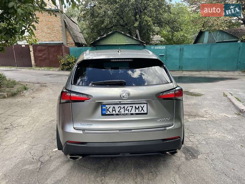 Позашляховик / Кросовер Lexus NX 2016 в Києві