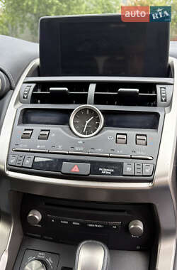 Внедорожник / Кроссовер Lexus NX 2019 в 