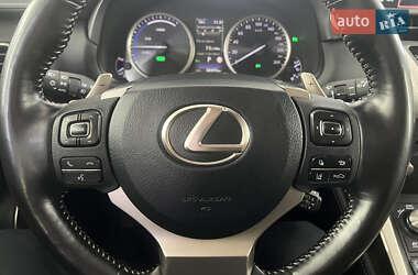 Позашляховик / Кросовер Lexus NX 2019 в 