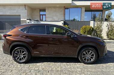 Внедорожник / Кроссовер Lexus NX 2016 в 