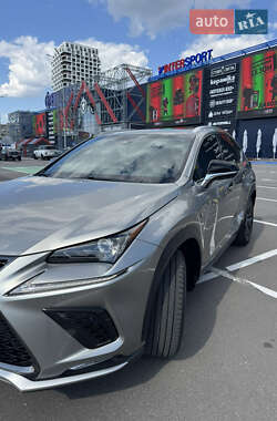 Внедорожник / Кроссовер Lexus NX 2019 в 