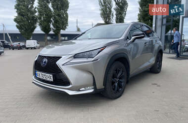 Позашляховик / Кросовер Lexus NX 2015 в 
