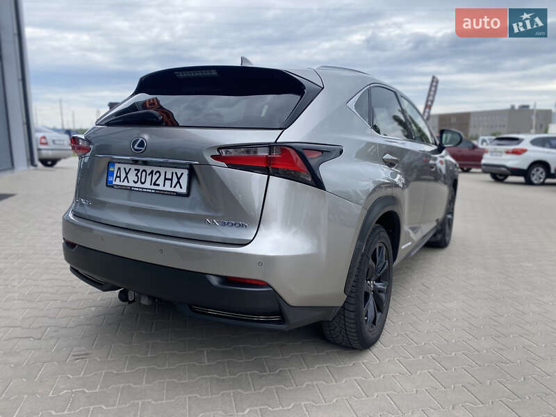 Внедорожник / Кроссовер Lexus NX 2015 в Киеве