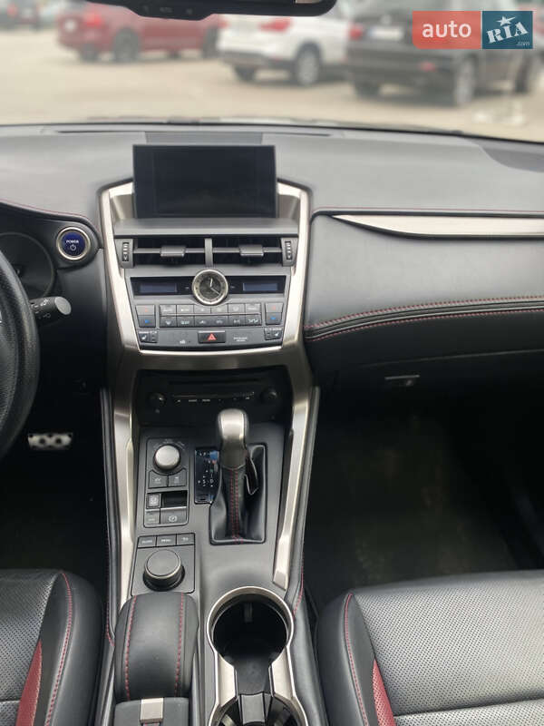 Внедорожник / Кроссовер Lexus NX 2015 в Киеве