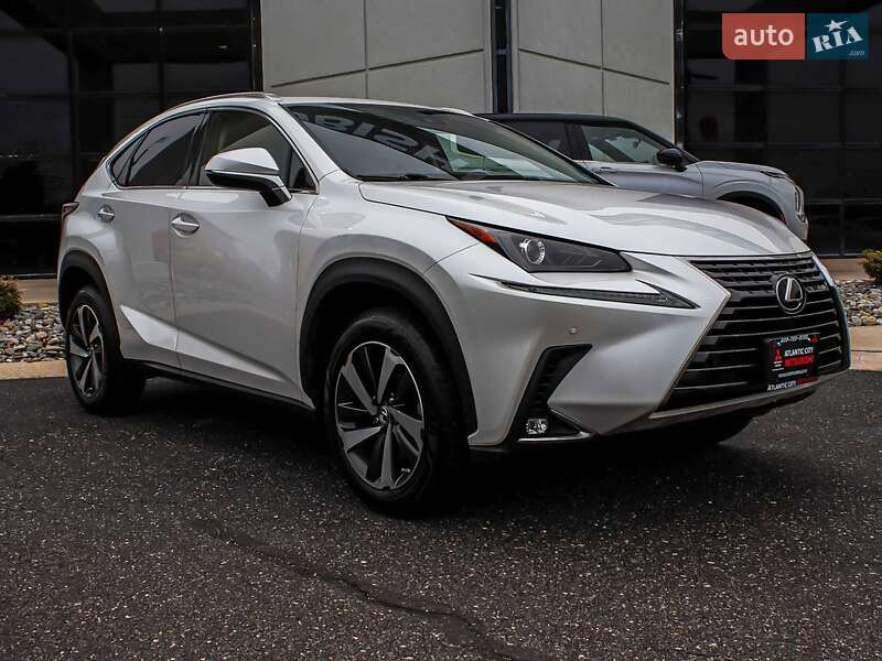 Внедорожник / Кроссовер Lexus NX 2020 в 