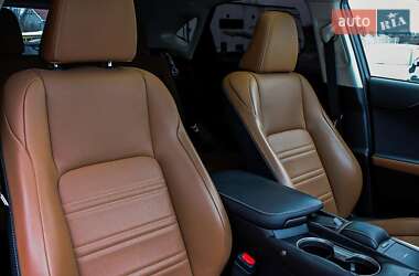 Внедорожник / Кроссовер Lexus NX 2020 в 