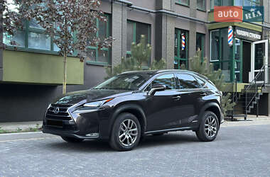 Внедорожник / Кроссовер Lexus NX 2015 в 