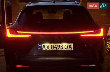 Внедорожник / Кроссовер Lexus NX 2022 в 