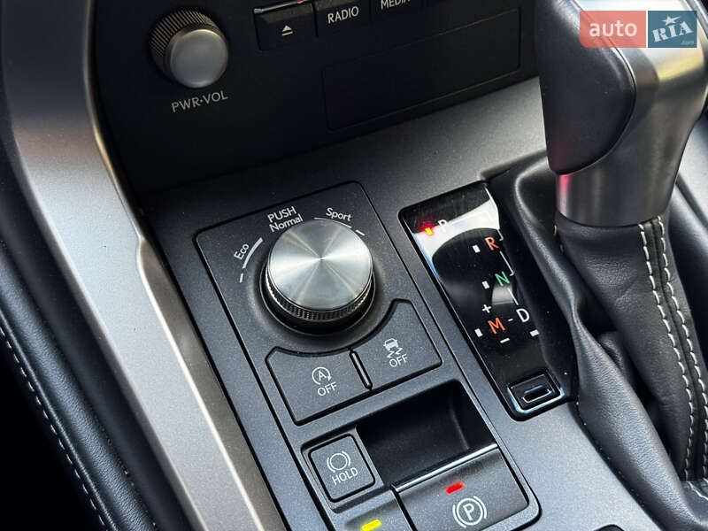 Внедорожник / Кроссовер Lexus NX 2019 в Киеве