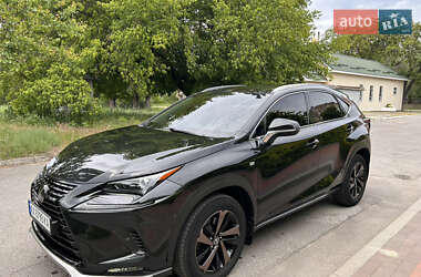 Внедорожник / Кроссовер Lexus NX 2020 в 