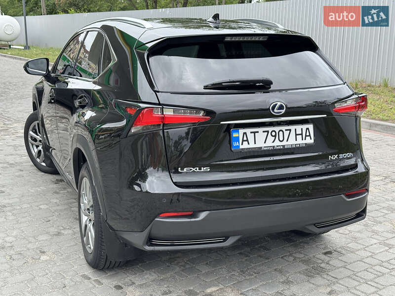 Внедорожник / Кроссовер Lexus NX 2015 в Запорожье