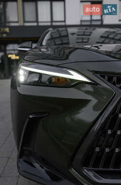 Внедорожник / Кроссовер Lexus NX 2022 в 
