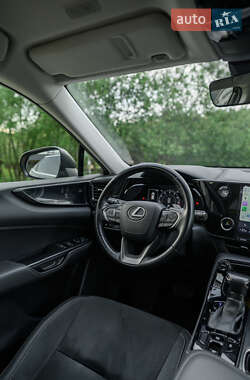 Внедорожник / Кроссовер Lexus NX 2022 в 
